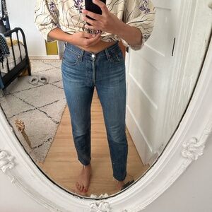 Levis 501 Straight Leg jean